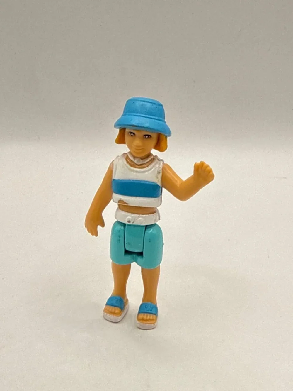 Vtg Fisher Price Sweet Streets Beach House Blonde Girl Doll Figure Y2K Aesthetic